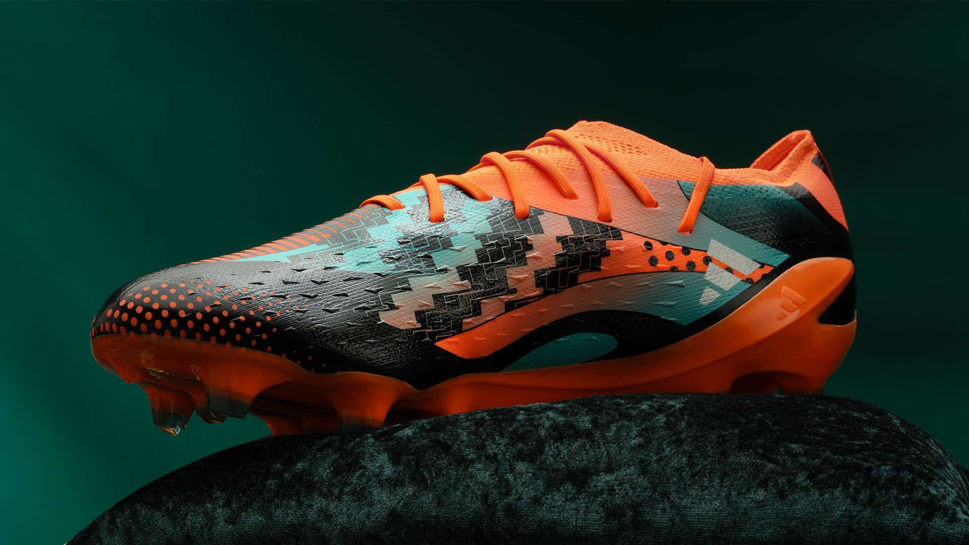 隨著現代足 隨著現代足